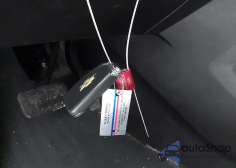 2021 Chevrolet Traverse Awd Lt Cloth z USA, uszkodzony, nr VIN 1GNEVGKW5MJ185025